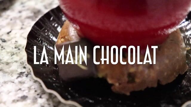 LA MAIN CHOCOLAT