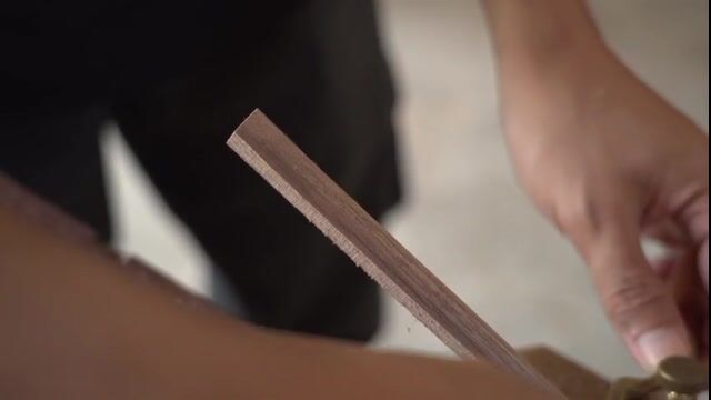 Menuisier : Un métier, un geste, une passion.