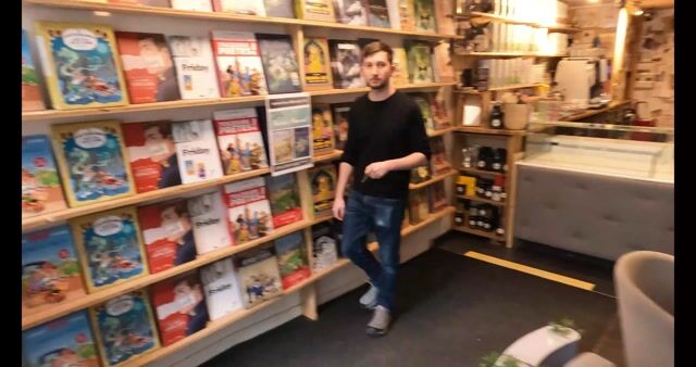La librairie Tribulles, une librairie-pâtisserie