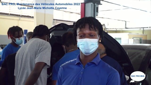 A fond les caisses