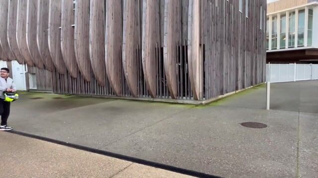 Les électrons libres présentent le métier d'électricien