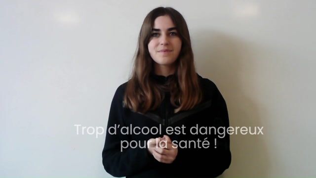 Une femme à la barre
