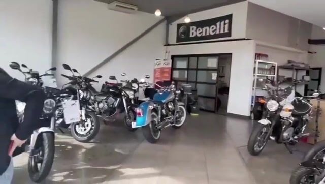 En concession moto, des métiers passionnants...