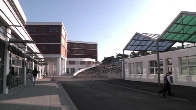 Faire un CAP SH (services hôteliers) au lycée Buron