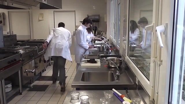 Nightmare in the kitchen