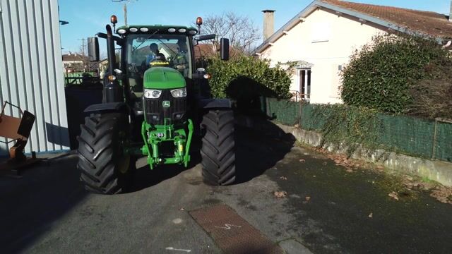 La panne du tracteur de Théo !
