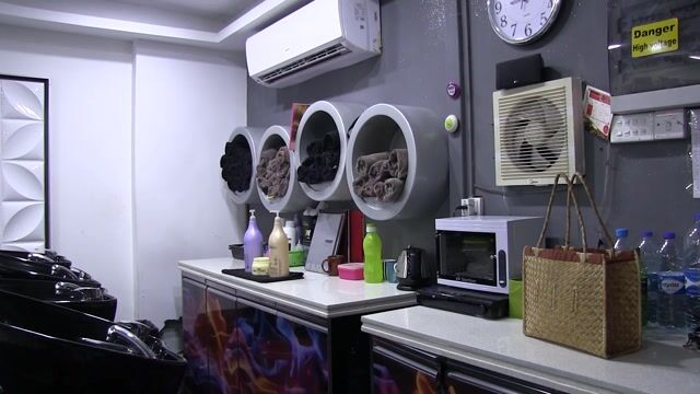 Jamel, coiffeur