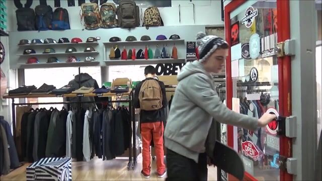 Vendeur, skateur ou les deux ?