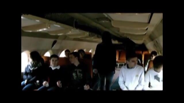 Ricco prend l'avion