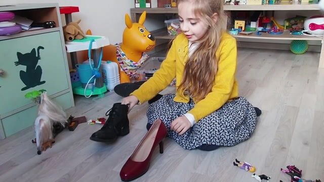 Lia...