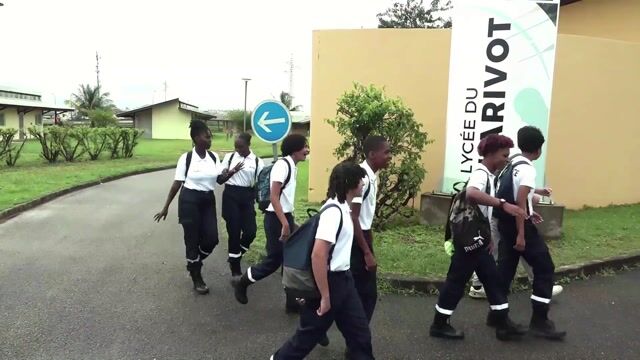 Lycee de Larivot (2nde Bac Pro Métiers de la Sécurité)