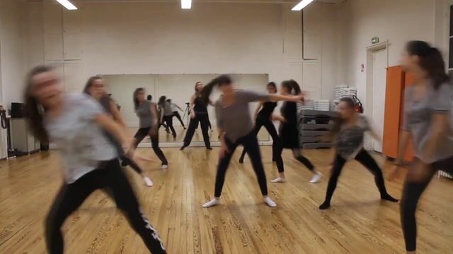 "La danse : un art, un métier"