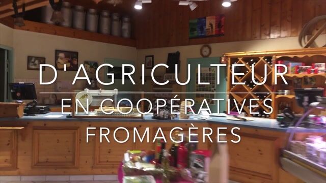 je filme l'agriculteur en coopérative fromagère